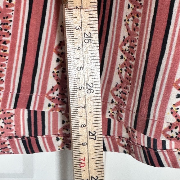 Vintage Rafaella 100% Silk Blouse Sz 14W burgundy black motif Sleeveless Top - Picture 5 of 8